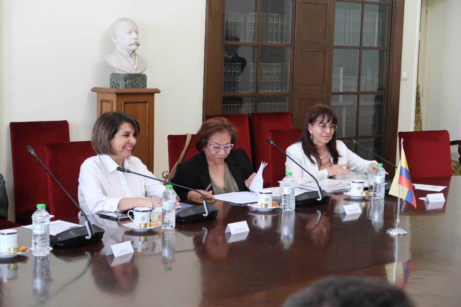 I Reunión de Consultas Políticas entre Colombia y Grecia