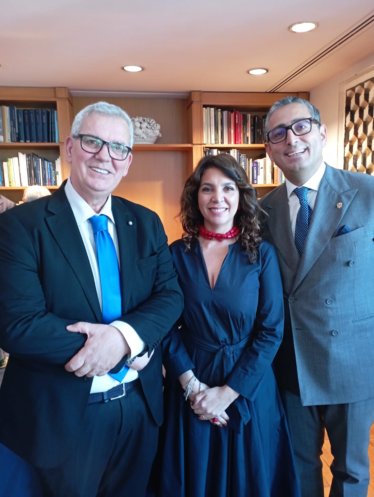 Embajadora de Colombia participa en conferencia internacional del cuerpo diplomático y consular en Italia