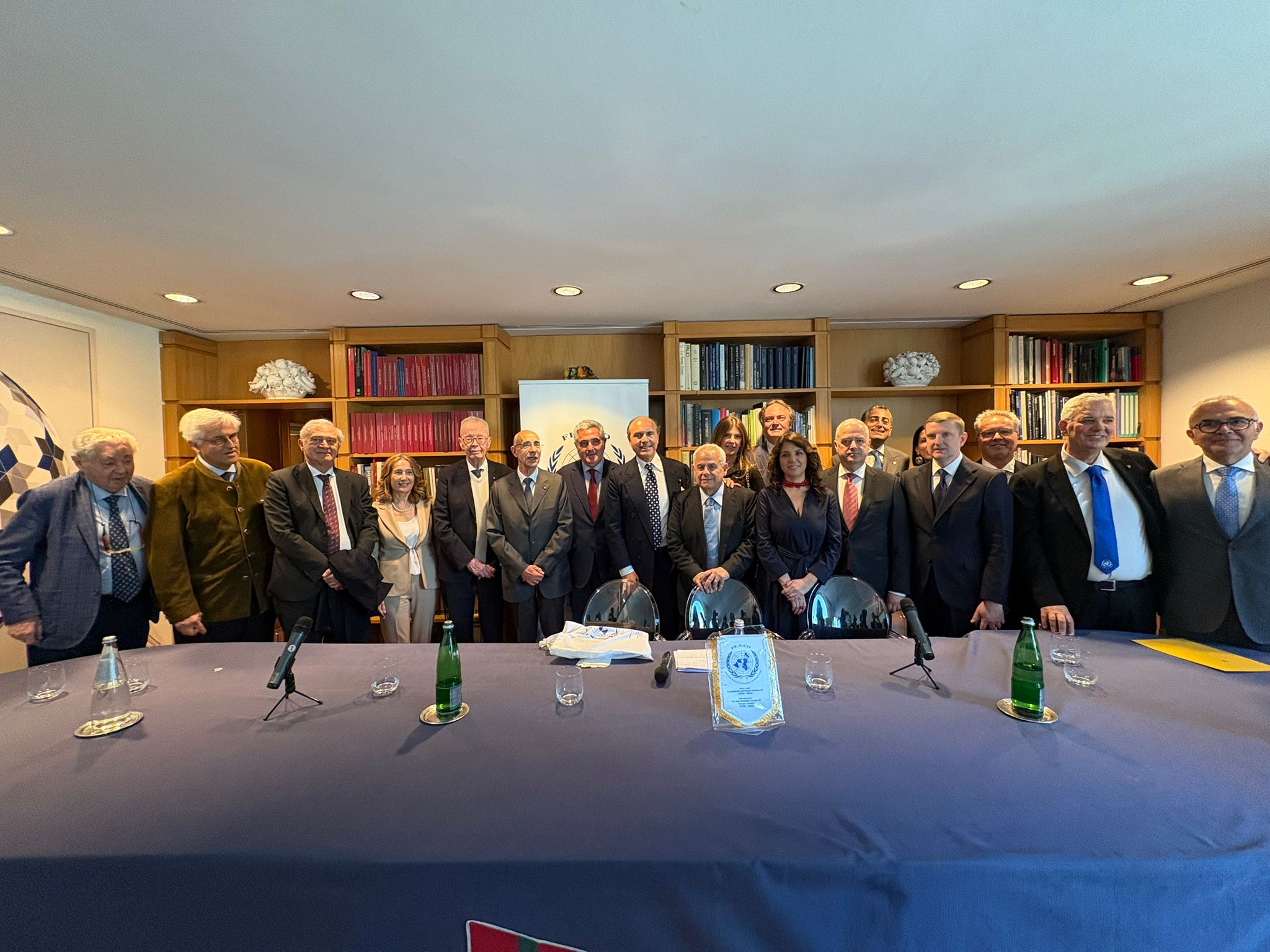 Embajadora de Colombia participa en conferencia internacional del cuerpo diplomático y consular en Italia