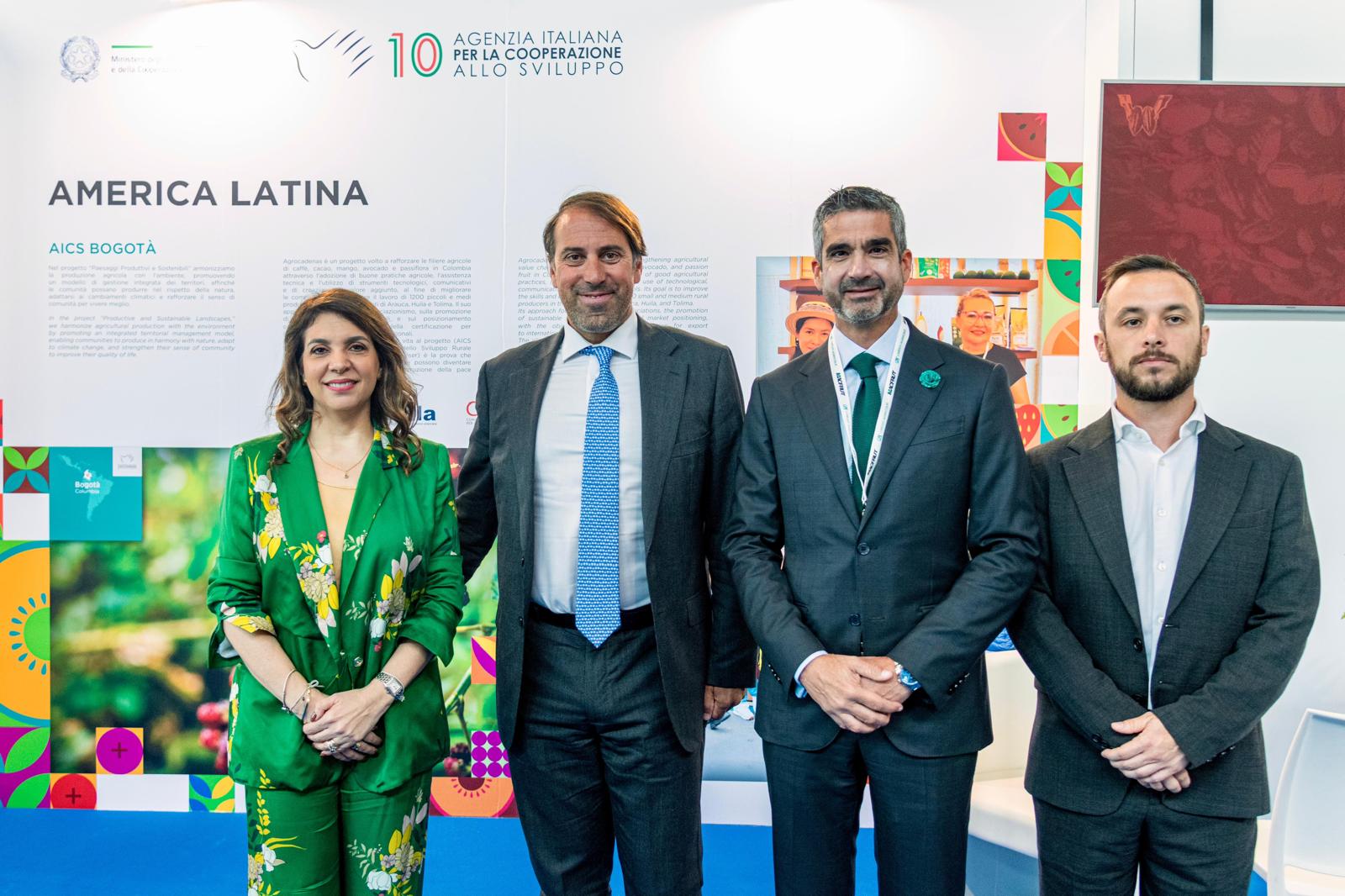 Colombia fortalece lazos de cooperación agroalimentaria y financiera en la Feria MACFRUT 2026 en Rímini, Italia