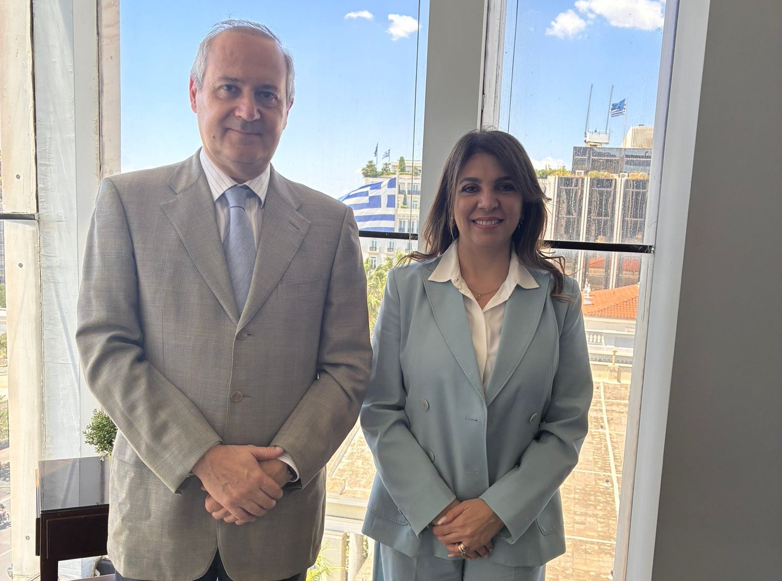 Embajadora sostuvo un encuentro con el director para América Latina del Ministerio de Relaciones Exteriores de Grecia, señor Lucas Karatsolis