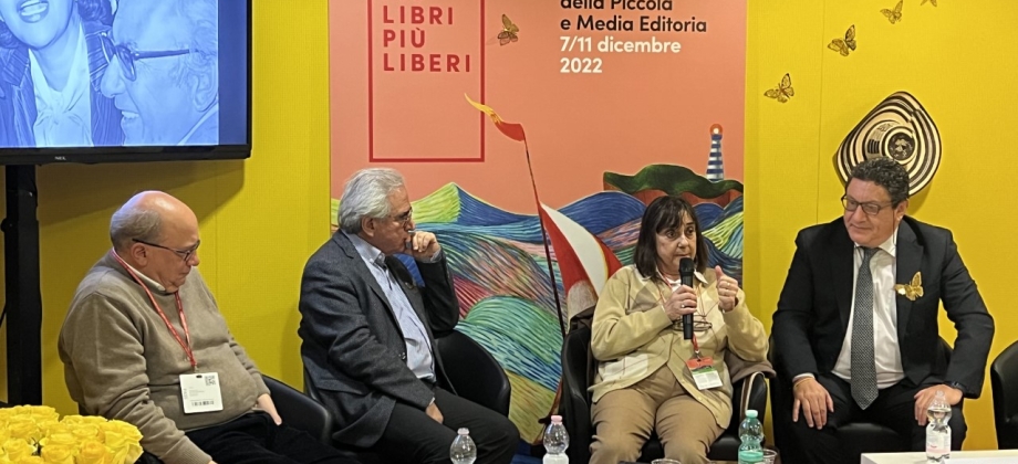 En la Feria del Libro "Più Libri Più Liberi, en la Nuvola de Roma, brilla Gabriel García Márquez, 40 años después del premio nobel