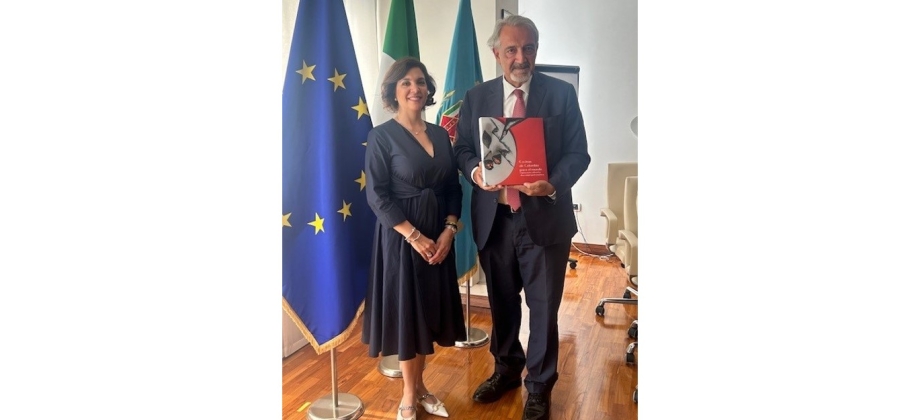 Encuentro de la Embajadora de Colombia ante la República Italiana, Ligia Margarita Quessep Bitar, con el Presidente de la Región Lazio, Francesco Rocca.