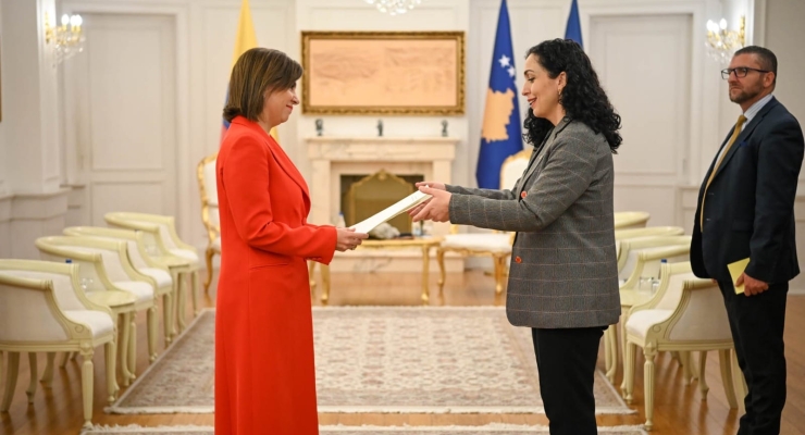 Embajadora de Colombia en Italia, Ligia Margarita Quessep, presentó cartas credenciales como Embajadora no residente en Kosovo